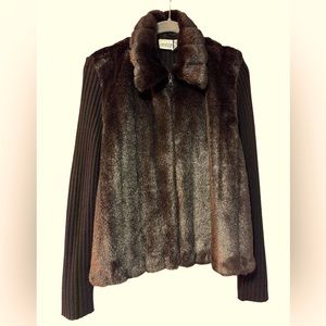🔥🔥🔥Beautiful Carolina Colours Brown Faux Fur Sweater Jacket